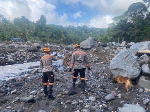 af874b5b-9e01-4b1e-9c3d-e46948c6c269_742736