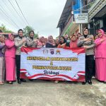 Polda Kaltim dan Bhayangkari Bagikan Bantuan Kepada 70 Warga di Balikpapan