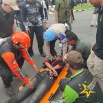 Mahasiswa Pingsan Saat Aksi Memanas di Depan DPRD Samarinda, Polres Sigap Evakuasi