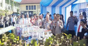 Kapolda-Kalsel-Rosyanto-Yudha-Hermawan-elpiji