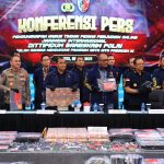 Polri Tangkap Buronan Interpol Beijing Diduga Pemimpin Jaringan Penipuan Daring Internasional