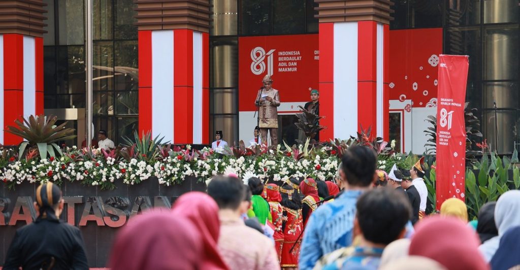 Foto-2_Upacara-HUT-Ke-81-RI_KPK-Teguhkan-Integritas-Demi-Wujudkan-Indonesia-Berdaulat-Adil-dan-Makmur-image_large